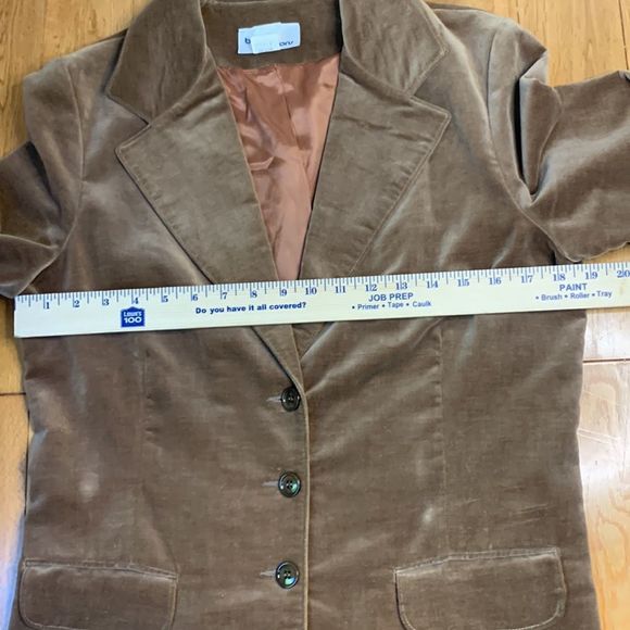 Vintage mid 70s velvet blazer in tan/ brown size 8 Brooks additions. - Picture 11 of 12